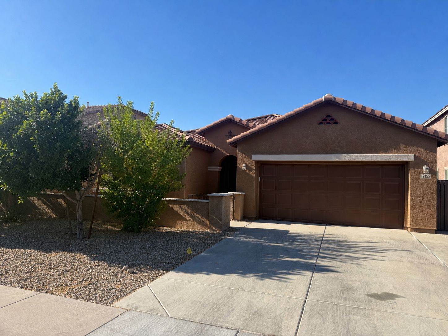 Front exterior of Sunnyside Assisted Living in Avondale, Arizona